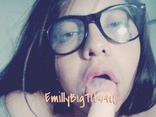 EmillyBigTits4U