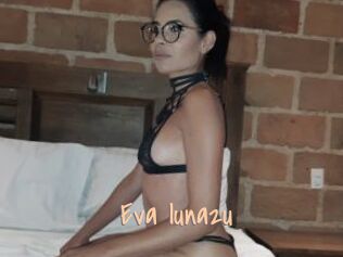 Eva_luna2u