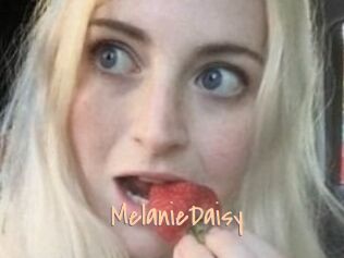 Melanie_Daisy