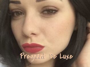 Pregnant_De_Luxe