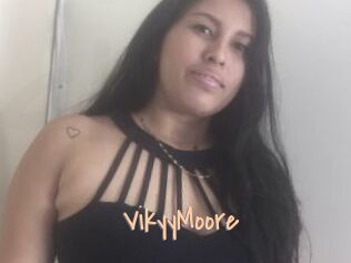 VikyyMoore